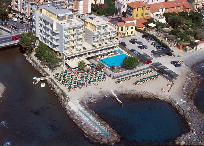 Hotel Bellevue Et Mediterranée